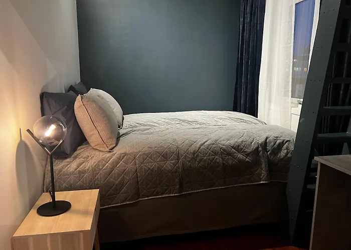 Charming Loft Retreat On Tromso\'S Historic Main Street: 3-Minute Stroll To City Square